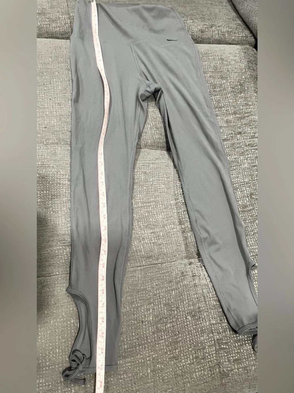 Nike Light Gray Performance Leggings r34